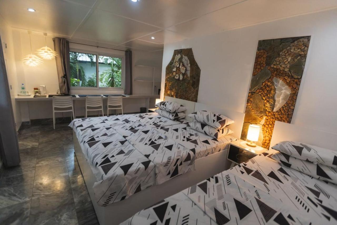 The Three P Beach Resort & Dive Center Agnay Экстерьер фото